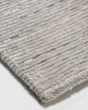 Cargar imagen en el visor de la galería, TAPETE GRIS BEIGE THANE N4003
