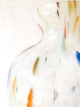 Cargar imagen en el visor de la galería, CERAMIC VASE
